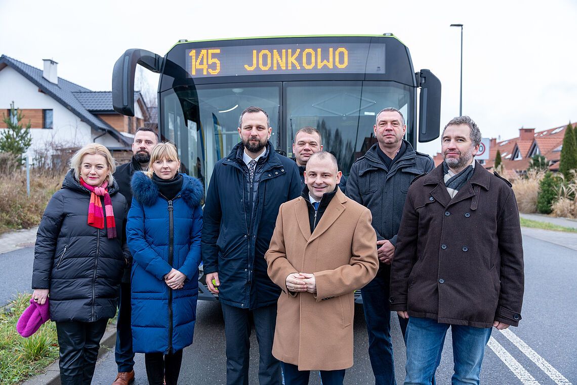 Na zdj. autobus linii 145 Olsztyn - Jonkowo.